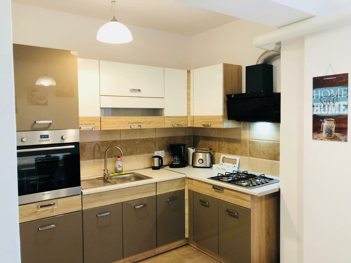 Eme Apartments Brasov Bagian luar foto