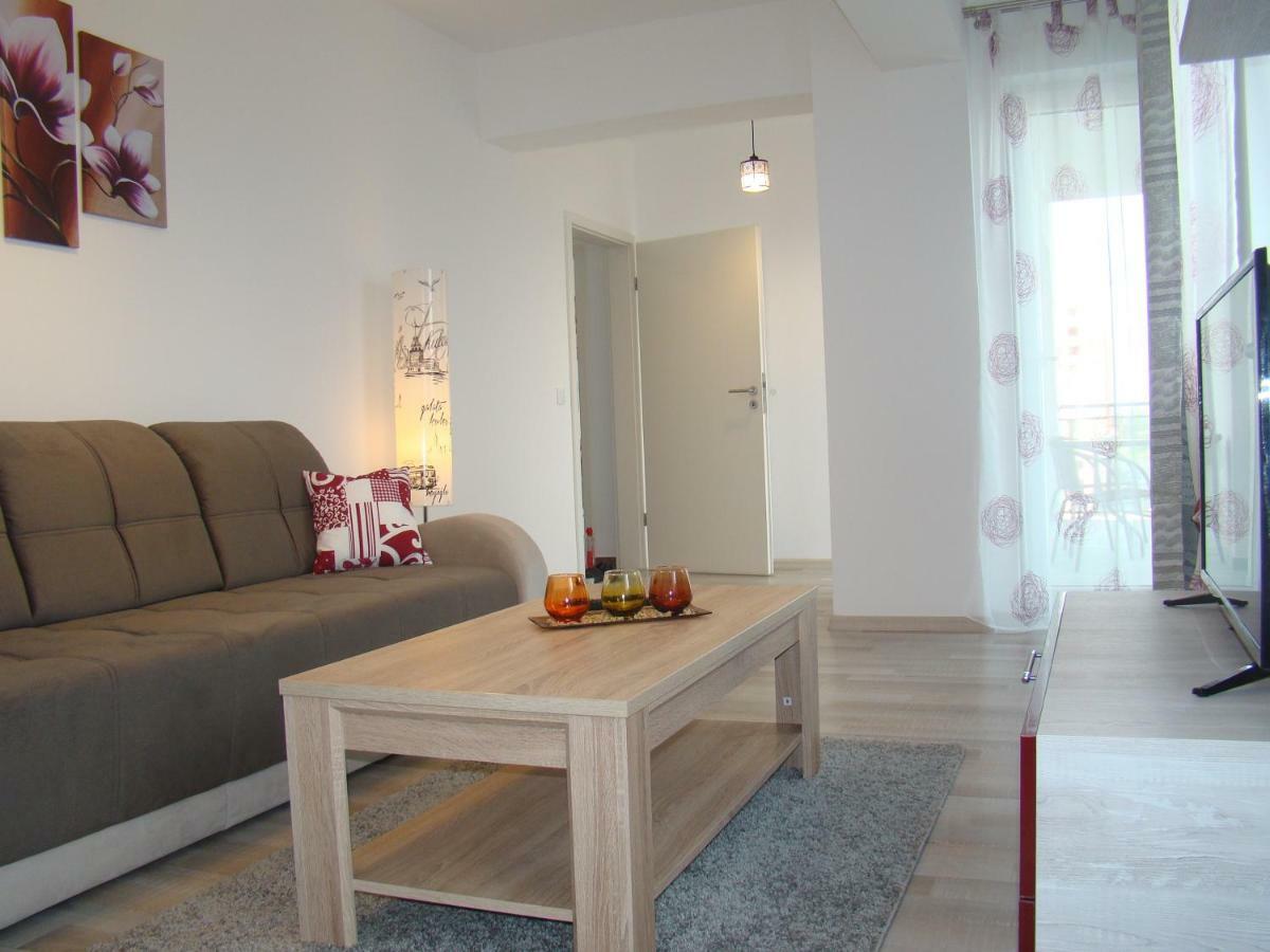 Eme Apartments Brasov Bagian luar foto