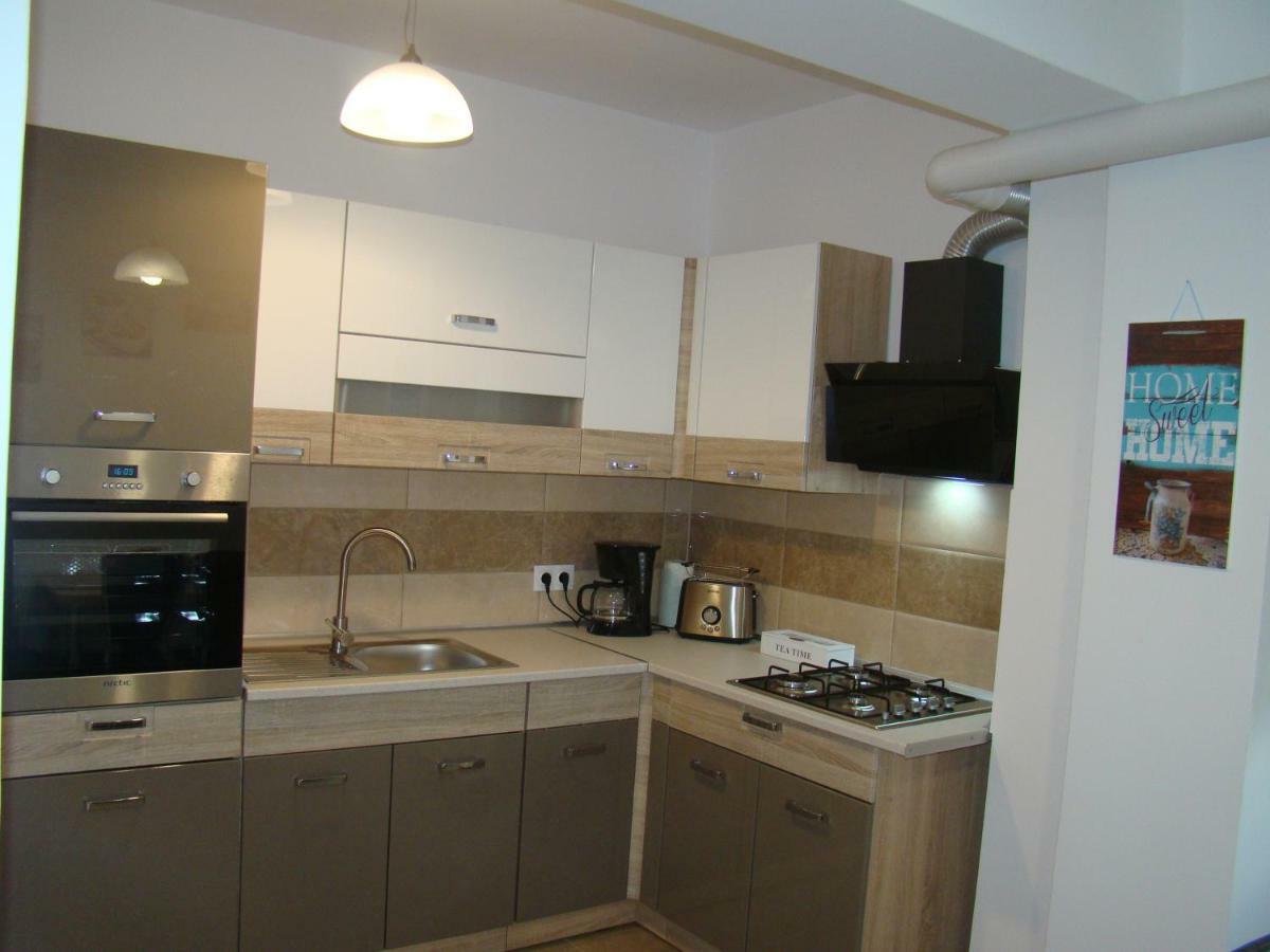 Eme Apartments Brasov Bagian luar foto