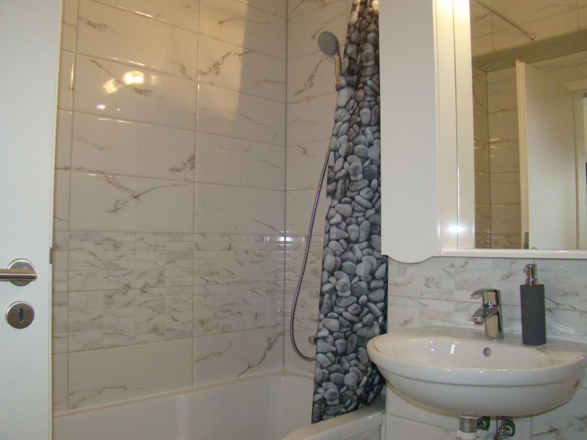 Eme Apartments Brasov Bagian luar foto